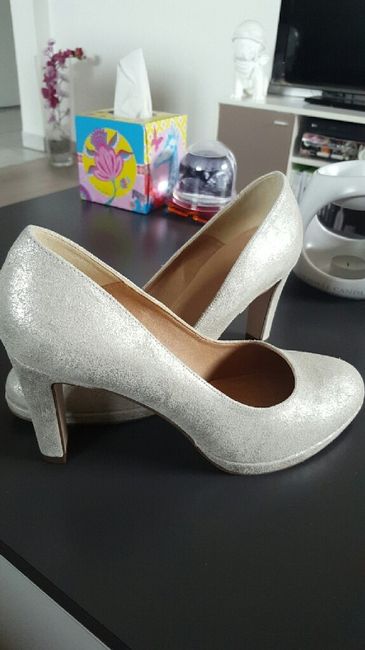 Chaussures trouvées - 2