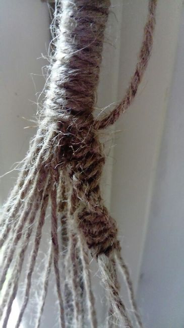 Suspension en macramé et papillon en papier - 1