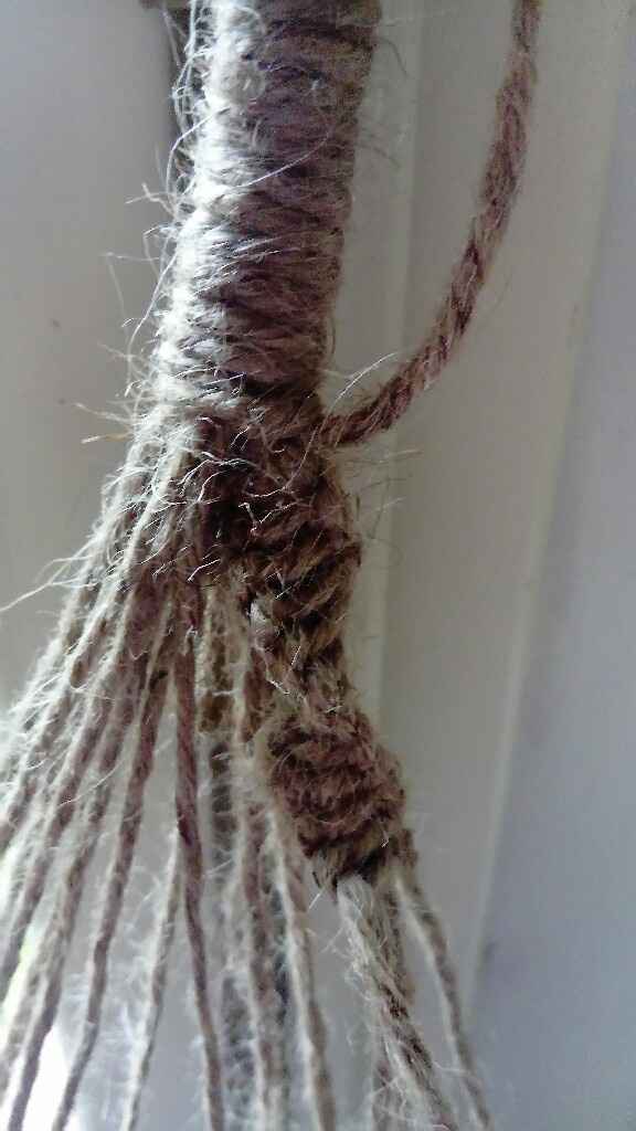 Suspension en macramé et papillon en papier - 1