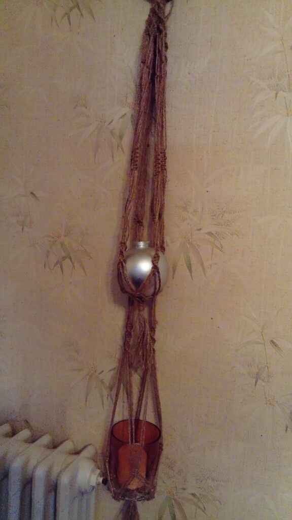 Suspension en macramé et papillon en papier - 3