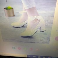 Au secours : chaussure - 1