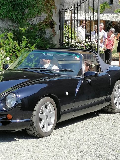 La voiture des mariés