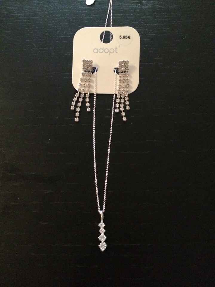 Bijoux et accroche traîne - 2