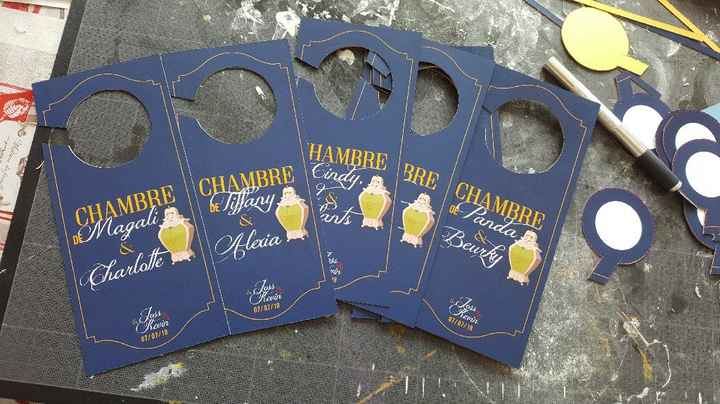 On continue : les accroches portes ! - 1