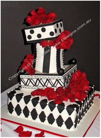 wedding cacke thème cabaret 