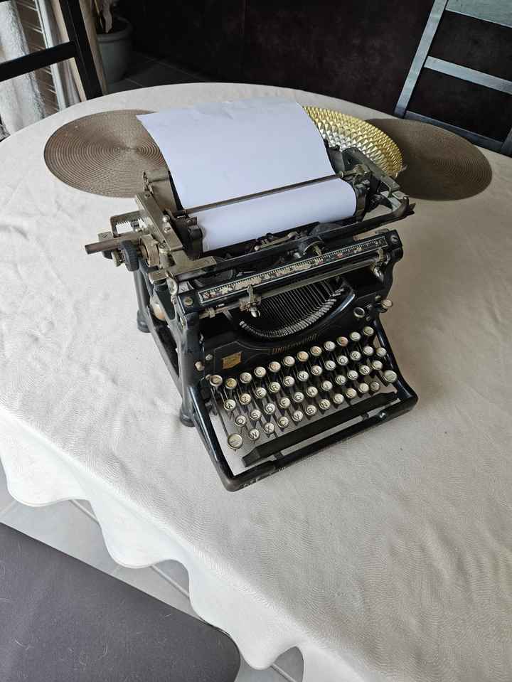 Machine à écrire trouvée - 1