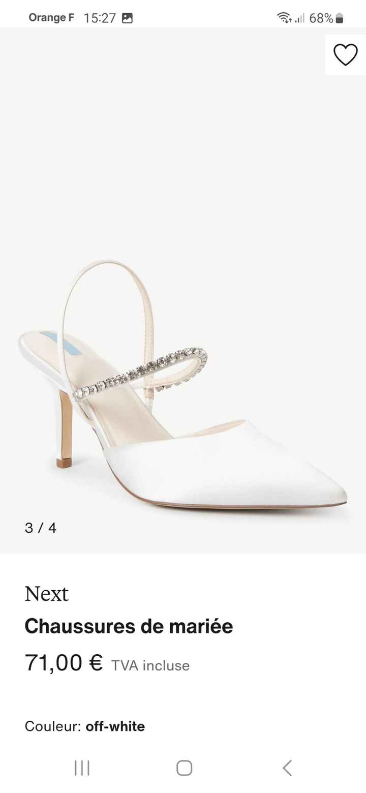 a la recherche de cette paire d’escarpins - 1