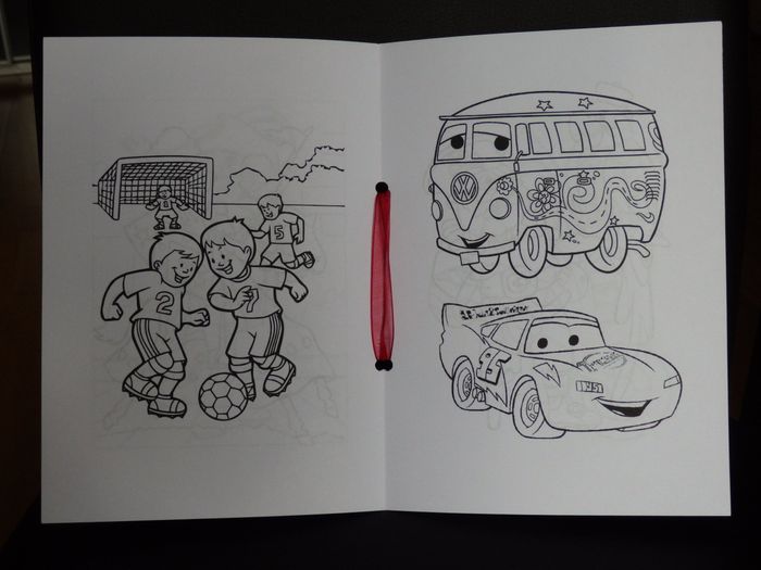 ALBUM A COLORIER POUR LES GARCONS