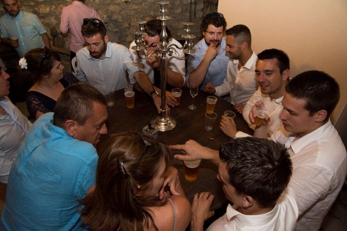 Mais bon finalement c'est mieux le bar à bière, n'est-ce pas Matthias !! Ah oui au fait on avait lou