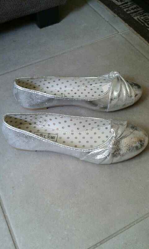 Chaussures plates - 1