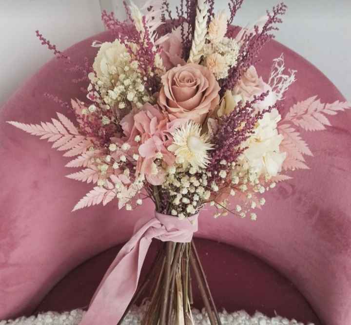 Un bouquet de mariée "rose" pour octobre Rose - 5