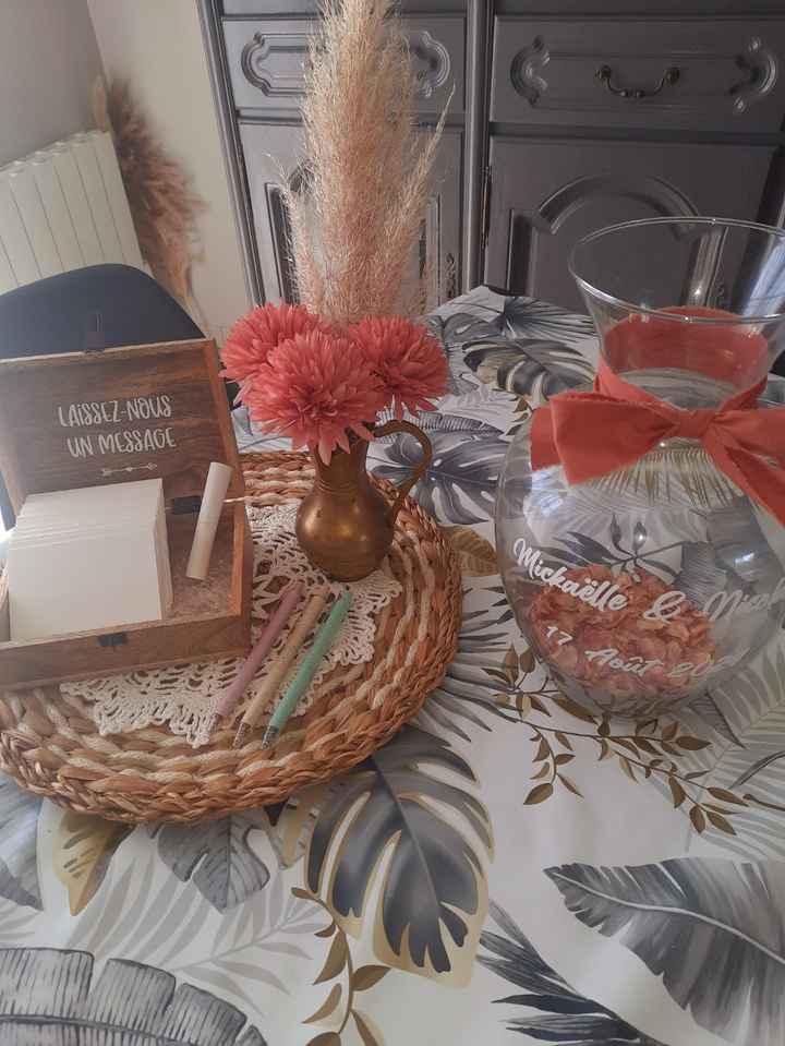Urne et livre d'or - 1