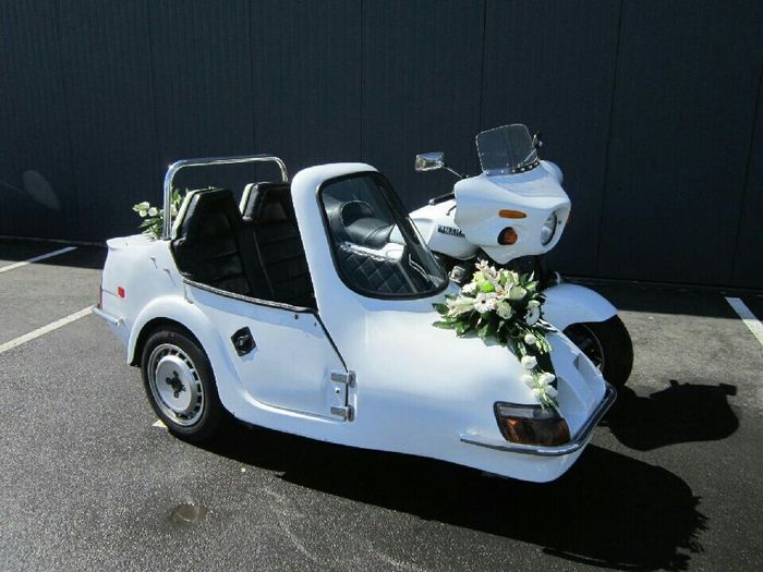 Voici mon carrosse et oui mariage motard