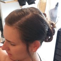 Coiffure vue de face côté gauche