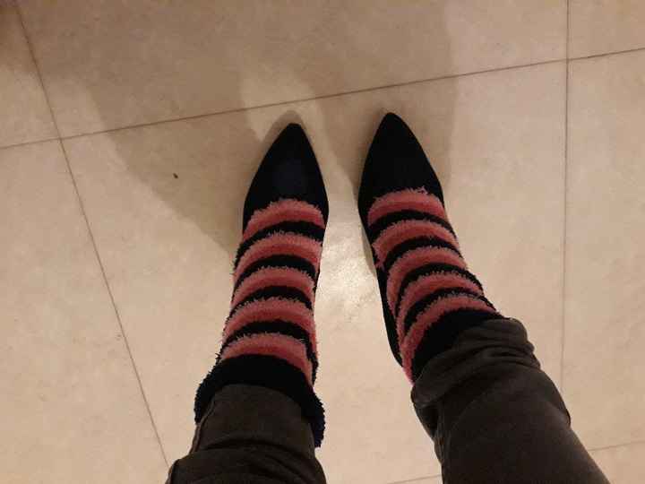  Chaussure un peu trop serré - 1