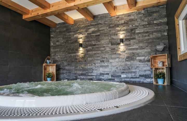 Lieu des préparatifs des filles 0:) 