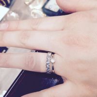 Mon alliance avec ma bague de fiançailles 