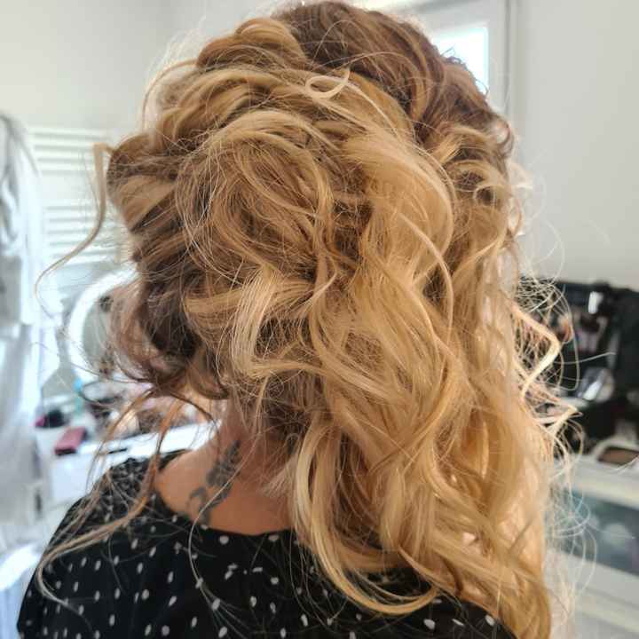 Essai coiffure maquillage et robe - 1