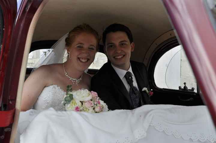 dans la voiture après le mariage