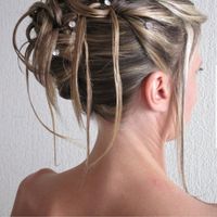 Tu es plutôt... Cheveux lâchés ou attachés ? - 1