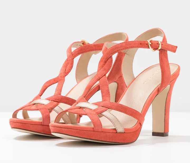 La couleur de tes chaussures pour le grand jour ? 5