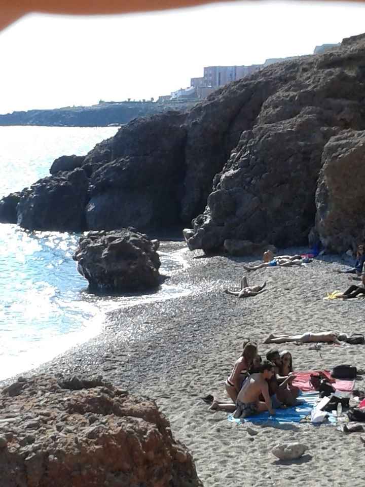 Cadre trash the dress à Sète dans les criques