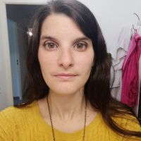 Faire son maquillage soi-même ou par une amie - 2