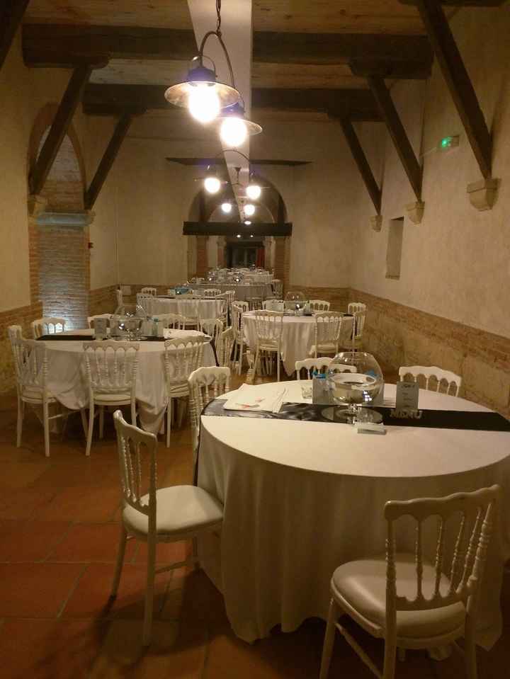 La salle et les tables