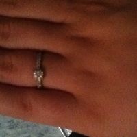 Qui porte une bague de fiançailles ? - 1