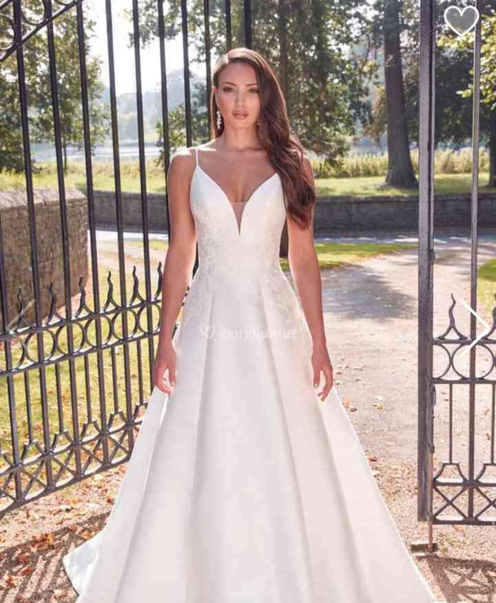 Choisis la robe de tes rêves sur notre catalogue 👰 - 1