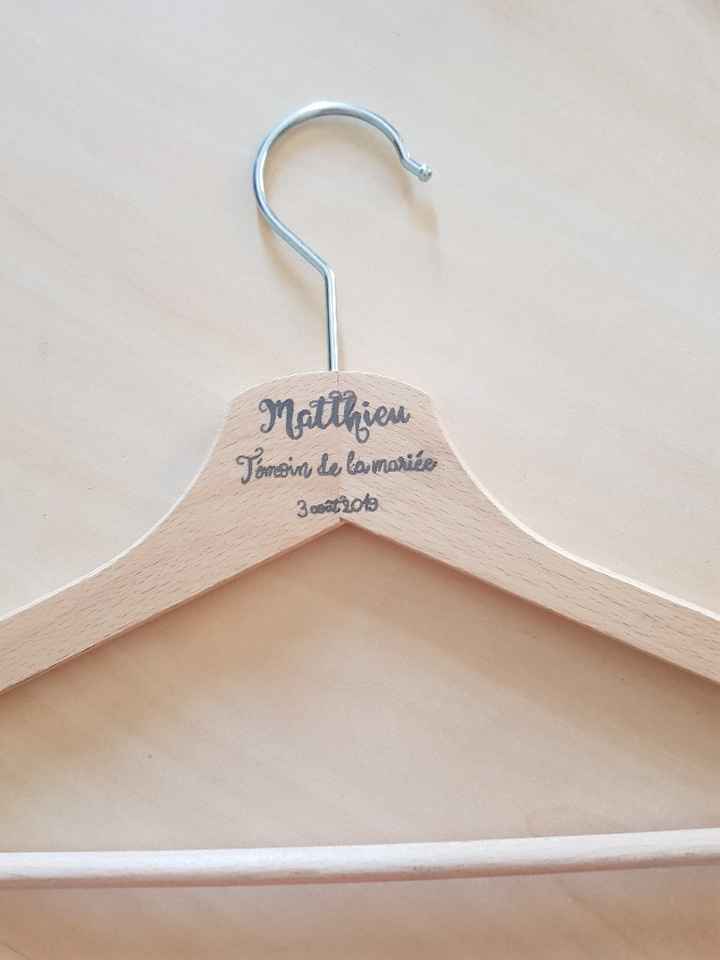 Cintre personnalisé - 1