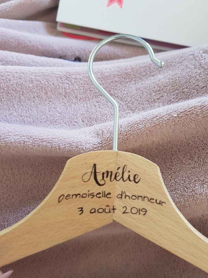 Cintre personnalisé - 1