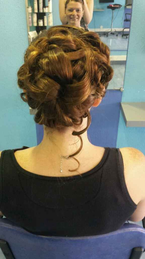 Mes essais : maquillage, coiffure et robe - 3