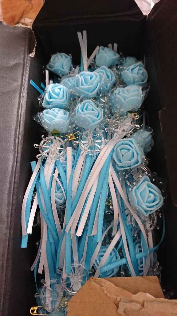 Les boutonnières pour les invités. - 2