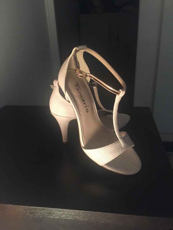 à mon tour d avoir mes chaussures !!!!! - 1