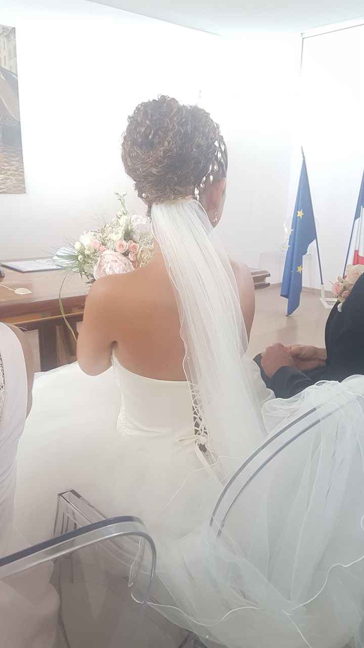 Chignon cheveux frisés longs !! - 1