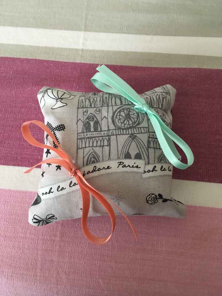 Coussin et boîte à alliances - 1
