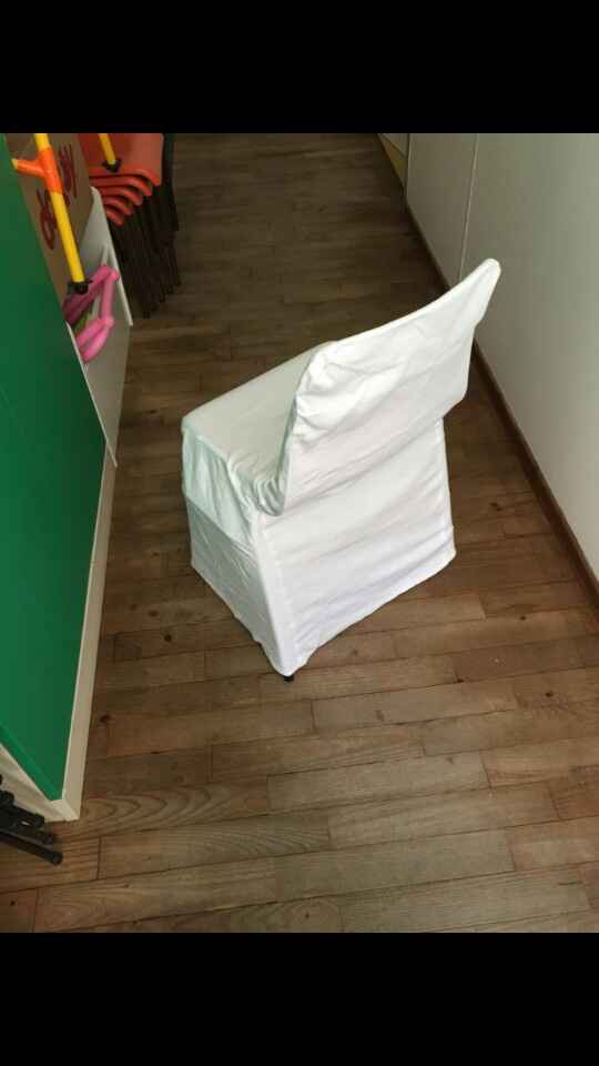 Housse de chaise et nappe ronde - 1