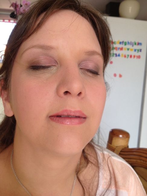 2 eme essaie maquillage avec quelqun d'autre - 2