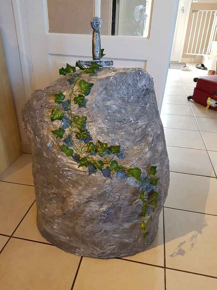 Rocher excalibur pour photobooth - 1