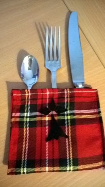 pochettes pour les couverts et menus