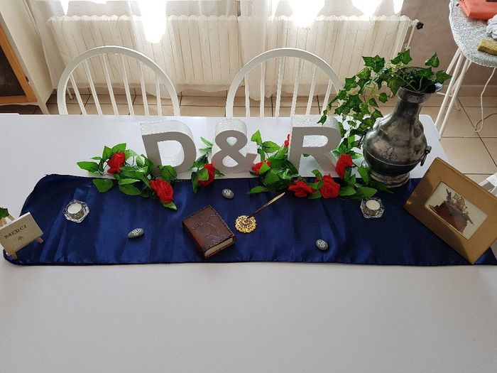 Table livre d'or et urne ...