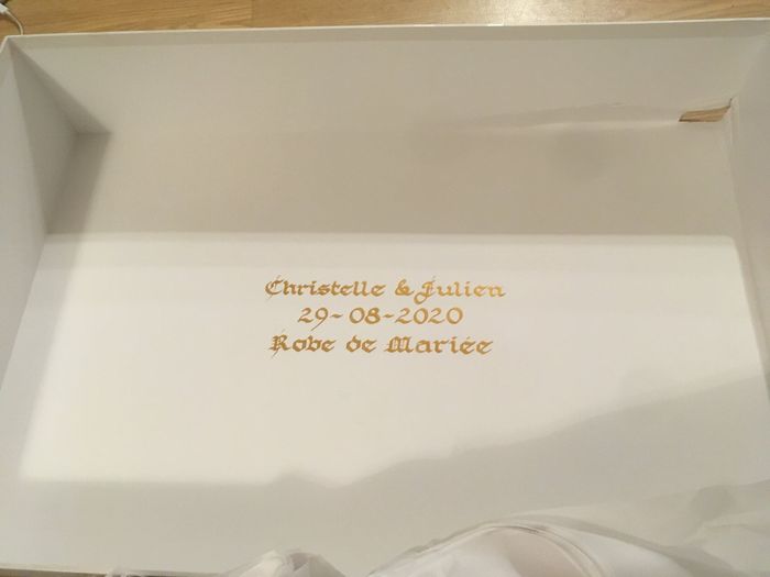 Boîte conservation robe apres mariage 4