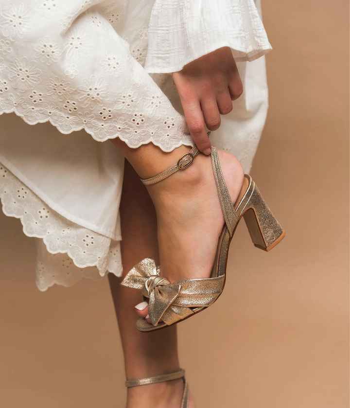 Chaussures avec noeuds - 8