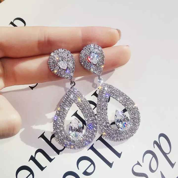 Boucles d'oreilles avec votre robe ivoire - 1