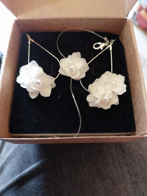 Boucles et bracelet - 1