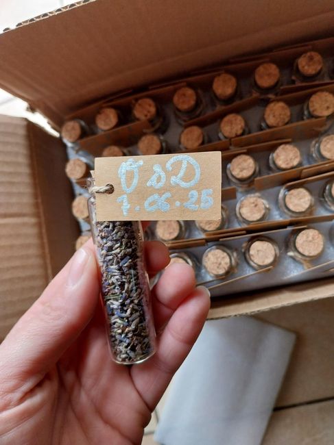 Cadeaux invités repas et vin honneur 1
