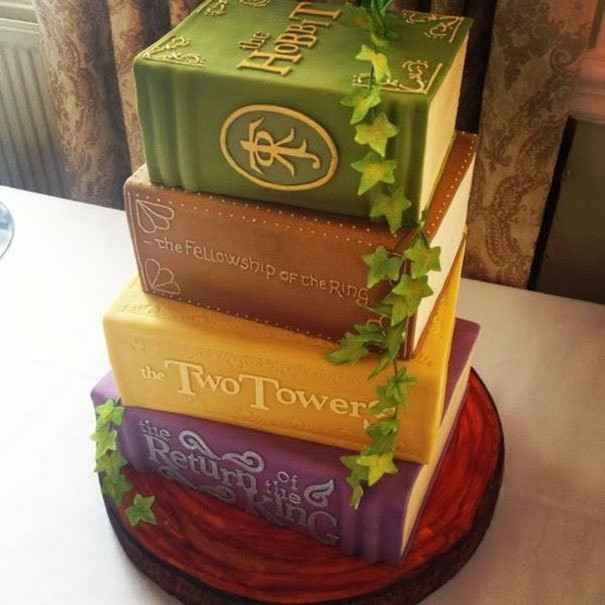 gateaux de mariage thème seigneur des anneaux