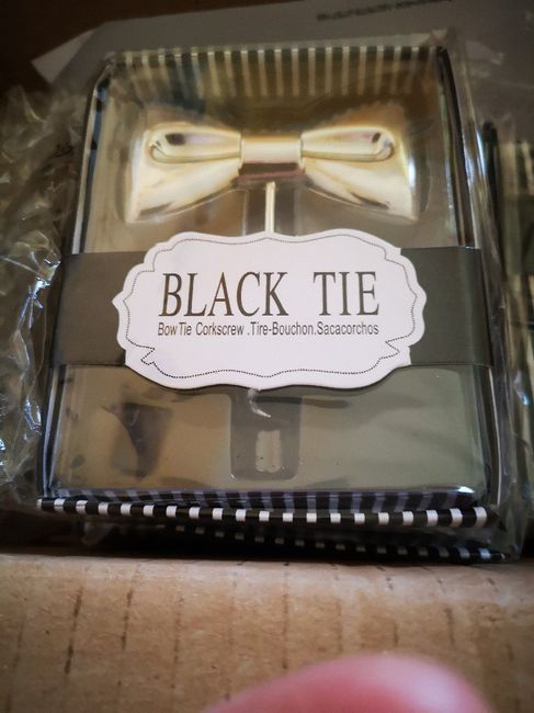Cadeau pour messieurs les invités arrivaient. - 1