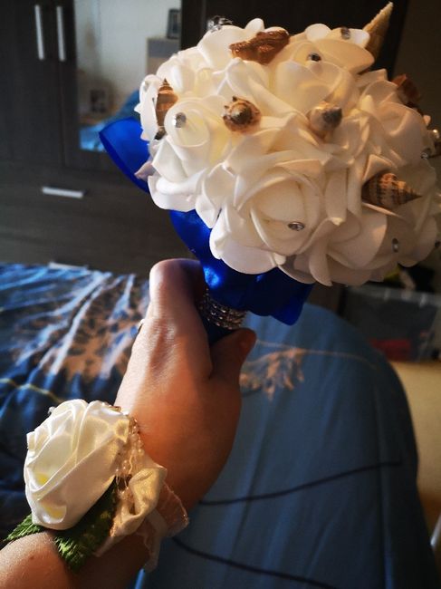 Bouquet et bracelet fleuris - 2